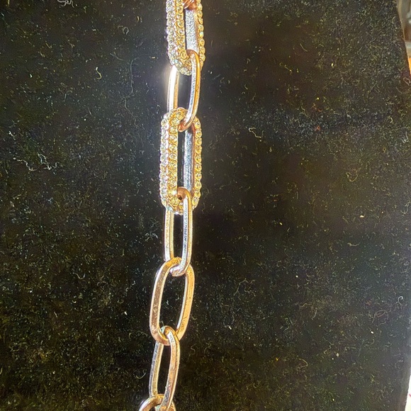 Elegant Paperclip Gold Chain Necklace - Picture 4 of 6